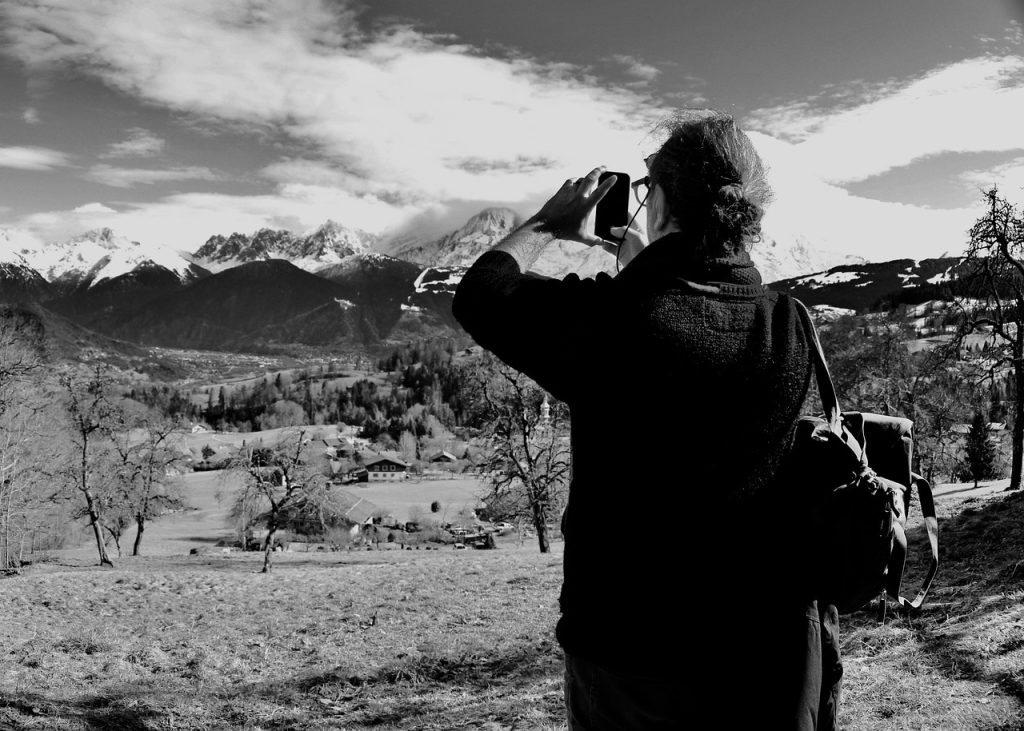 photograph, man, solitary, trekking, white black, photo, person, nature, serenity, landscape, mountain, mont blanc, snow, smartphone, photography, photographer, people, trip, iphone